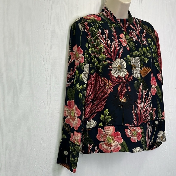 H&M - Bright Floral Colorful Patterned Half Button Long Sleeve Blouse Size 2 - Picture 3 of 11